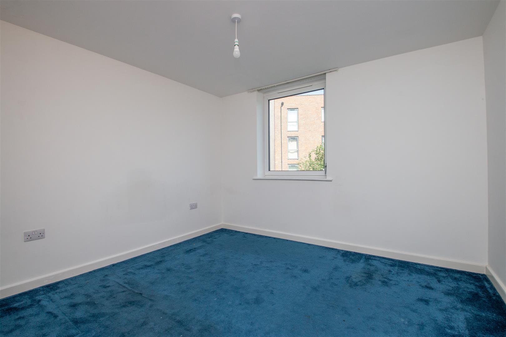 5 Larson Close, Oakgrove, Milton Keynes
